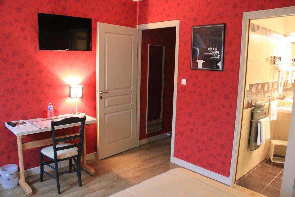 Hotel restaurant L'Amphitryon Coudray  Extérieur photo