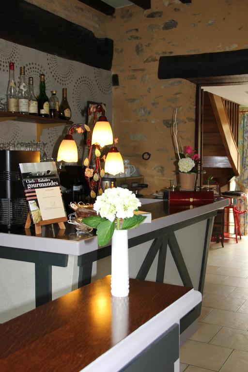 Hotel restaurant L'Amphitryon Coudray  Extérieur photo